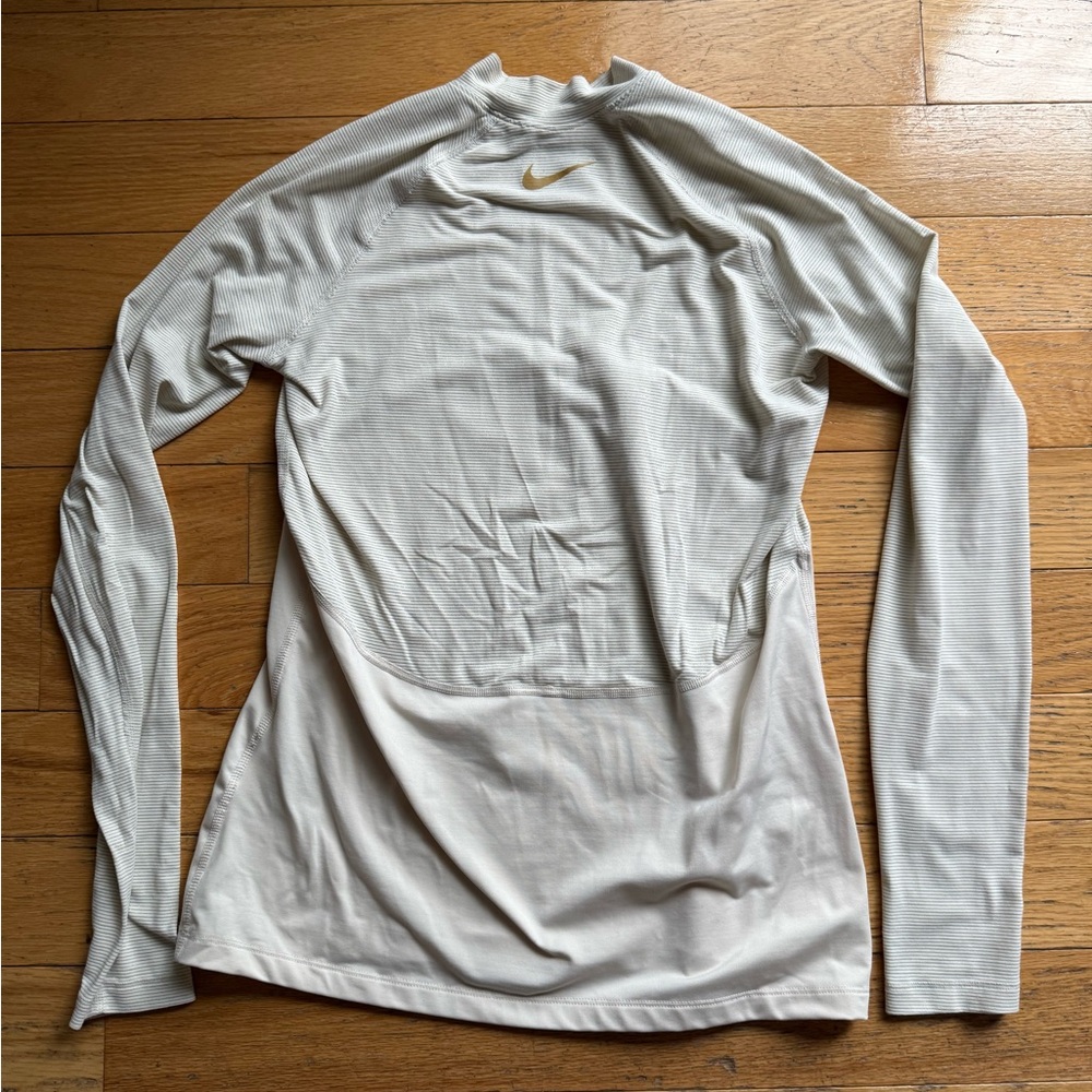 Nike Pro Women's Dri-FIT Long-Sleeve Top - gold & cream size M